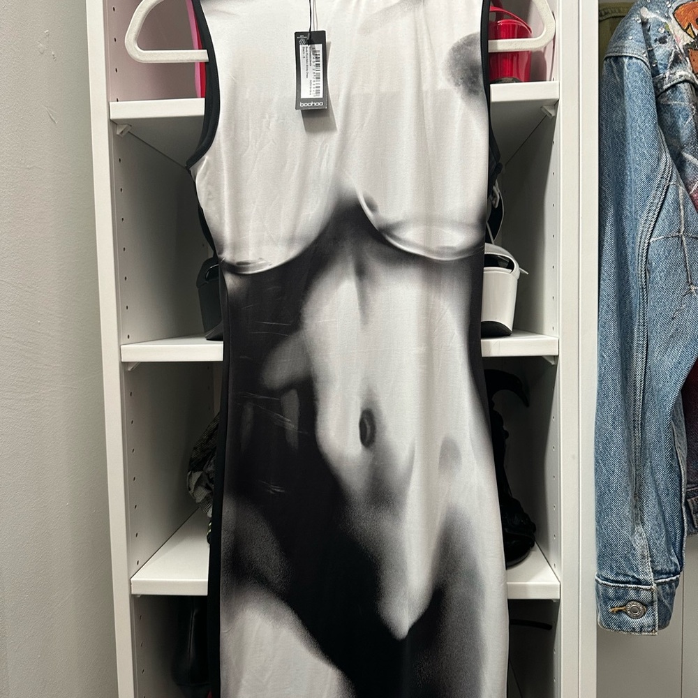 Boohoo Black and White Women's Dress